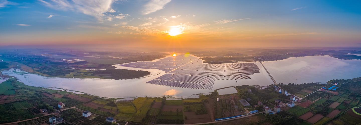 好博体育科技江西鄱阳123.235MW “渔光互补”型光伏发电扶贫项目